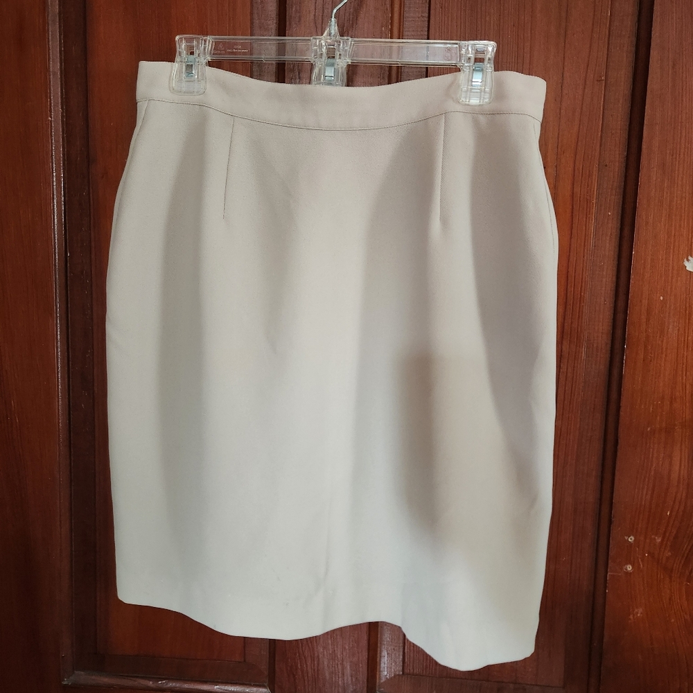 Newport News Skirt Size 12 Light Beige Career Business Wear